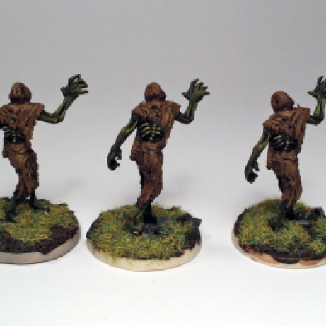 Descent-journey-in-the-dark-painted-zombies-rear-04